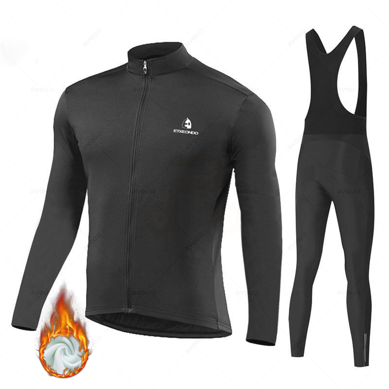 Nuovo Set Invernale 2026 in Pi - Cycling Gear Logo recensione e prezzo